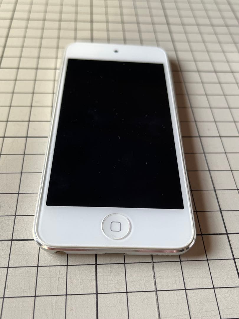 iPod第6世代『硝子とケース付き』