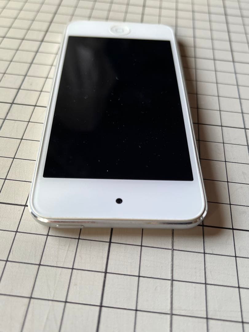 iPod第6世代『硝子とケース付き』