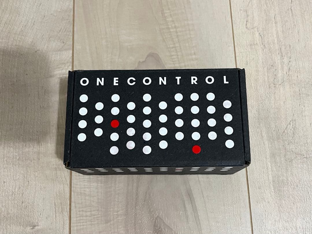 ベース OneControl Crimson Red Bass Preamp