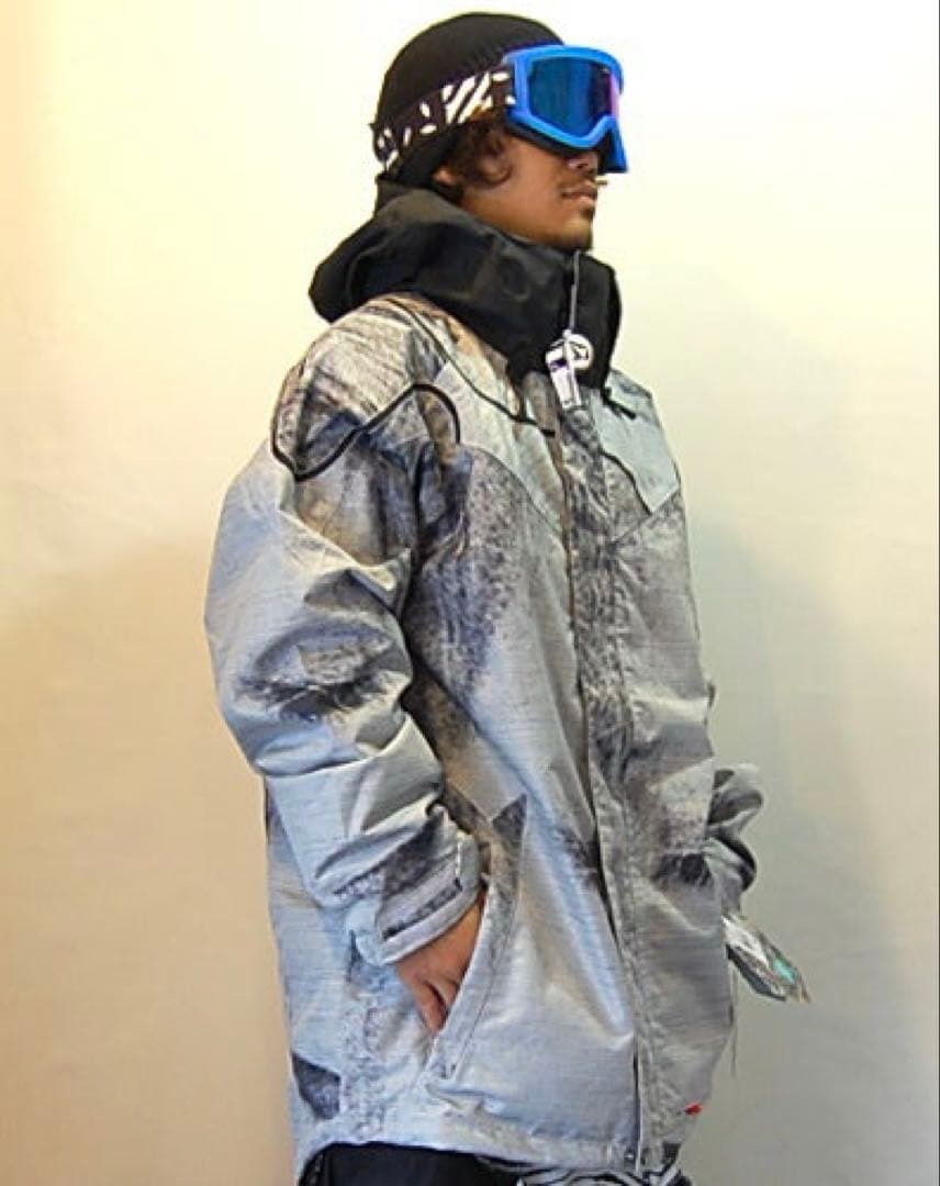 【極美品】VOLCOM IMMORTAL JACKET【M】スノーボードウェア