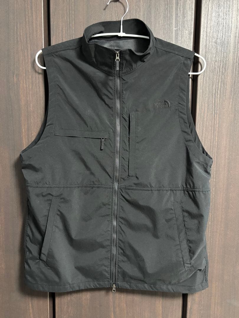 売り切り‼️極美品【THE NORTH FACE】　ベスト　オールブラック