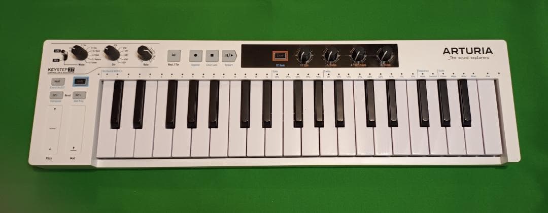 【美品MIDI鍵盤】 KeyStep 37／Arturia 【シーケンサー機能】