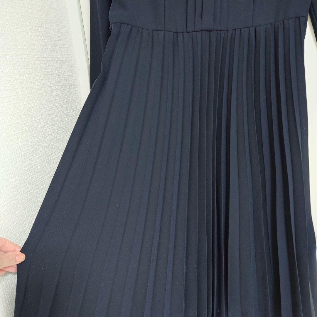 【anySiS】美品　洗えるノーブルプリーツワンピース　ネイビー　Lサイズ