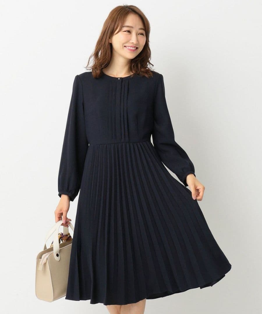 【anySiS】美品　洗えるノーブルプリーツワンピース　ネイビー　Lサイズ
