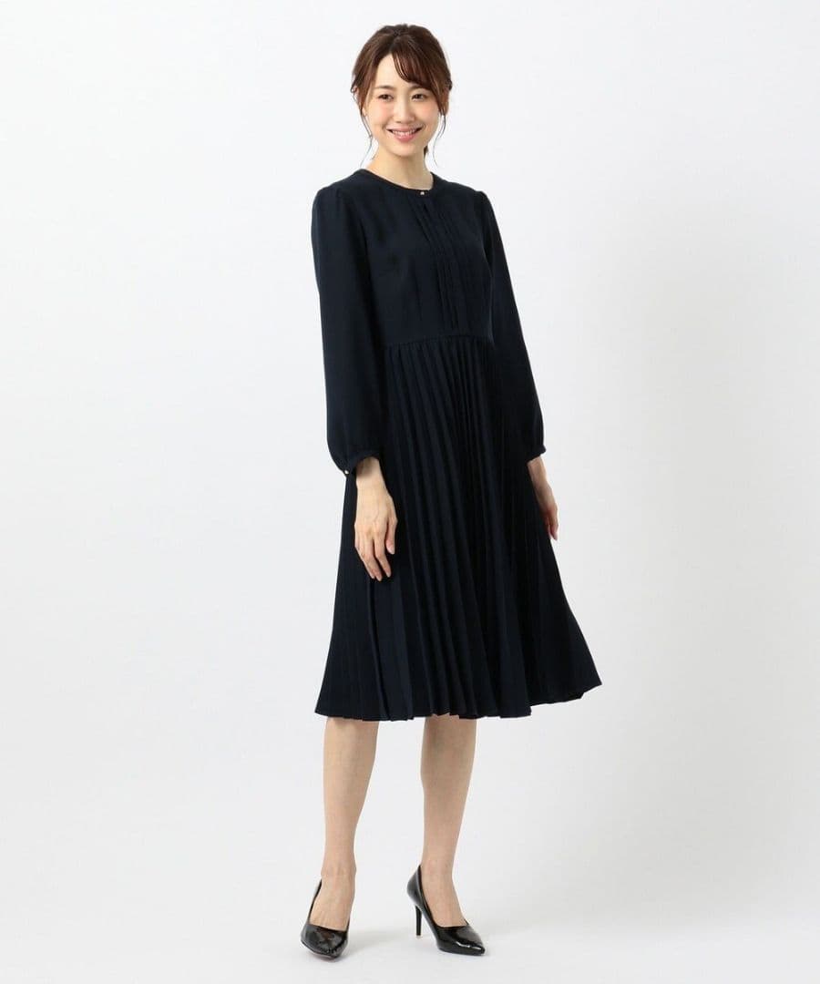 【anySiS】美品　洗えるノーブルプリーツワンピース　ネイビー　Lサイズ