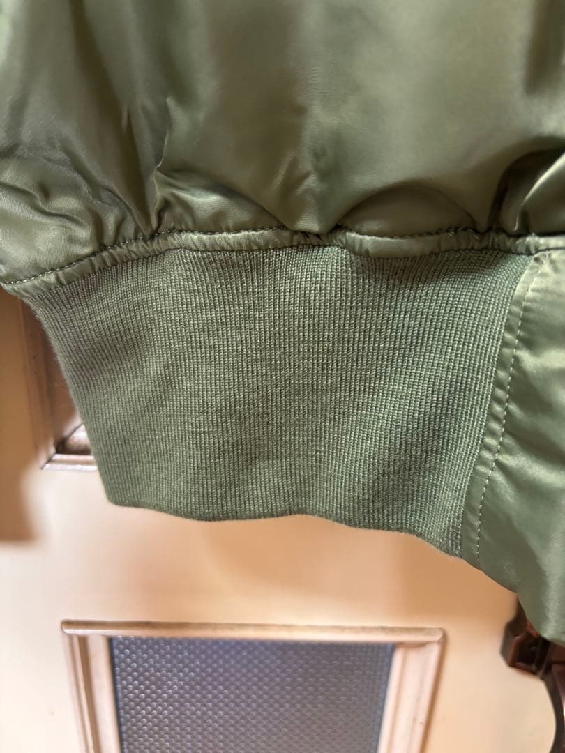 ALPHA INDUSTRIES MA-1 フライトジャケット カーキ