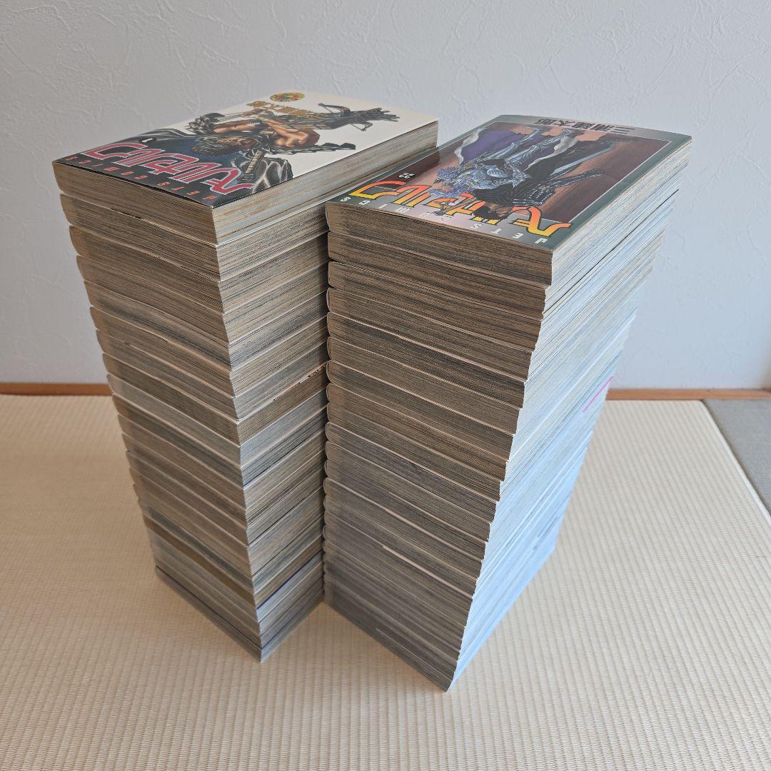 ベルセルク　全43巻セット+関連本２冊　三浦建太朗