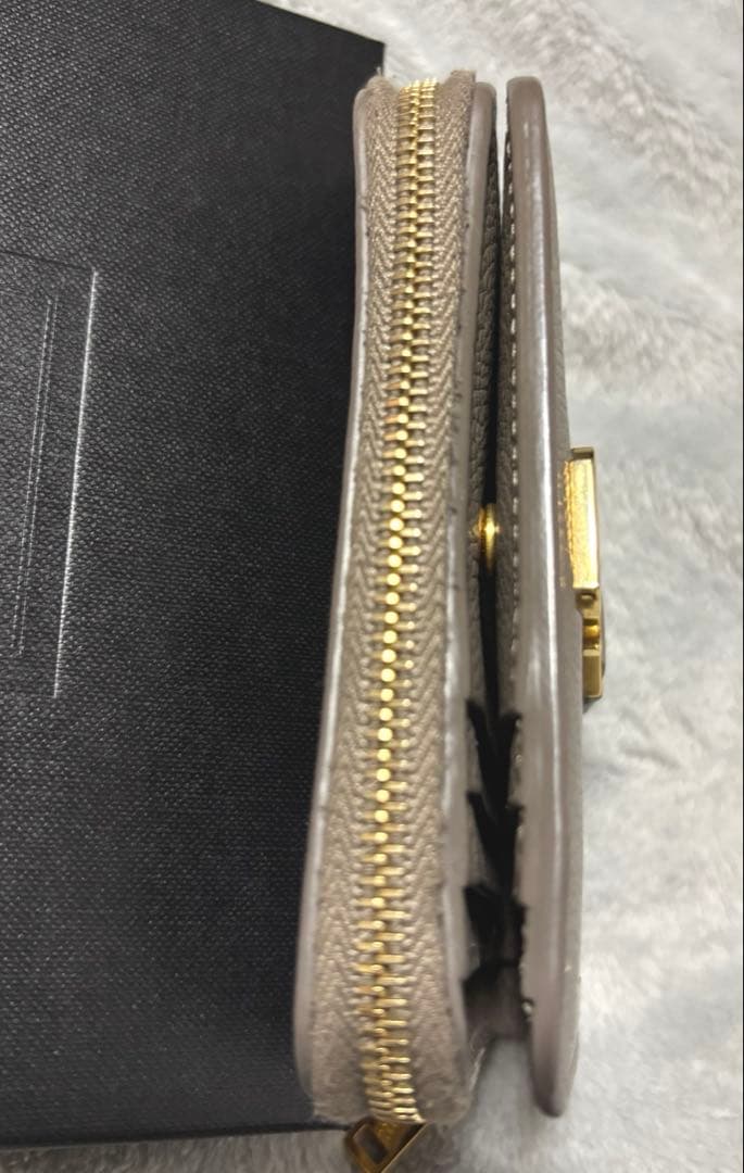 SAINT LAURENT サンローラン 二つ折り財布 美品 YSLロゴ
