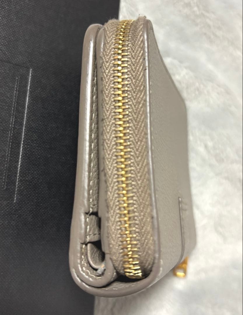 SAINT LAURENT サンローラン 二つ折り財布 美品 YSLロゴ