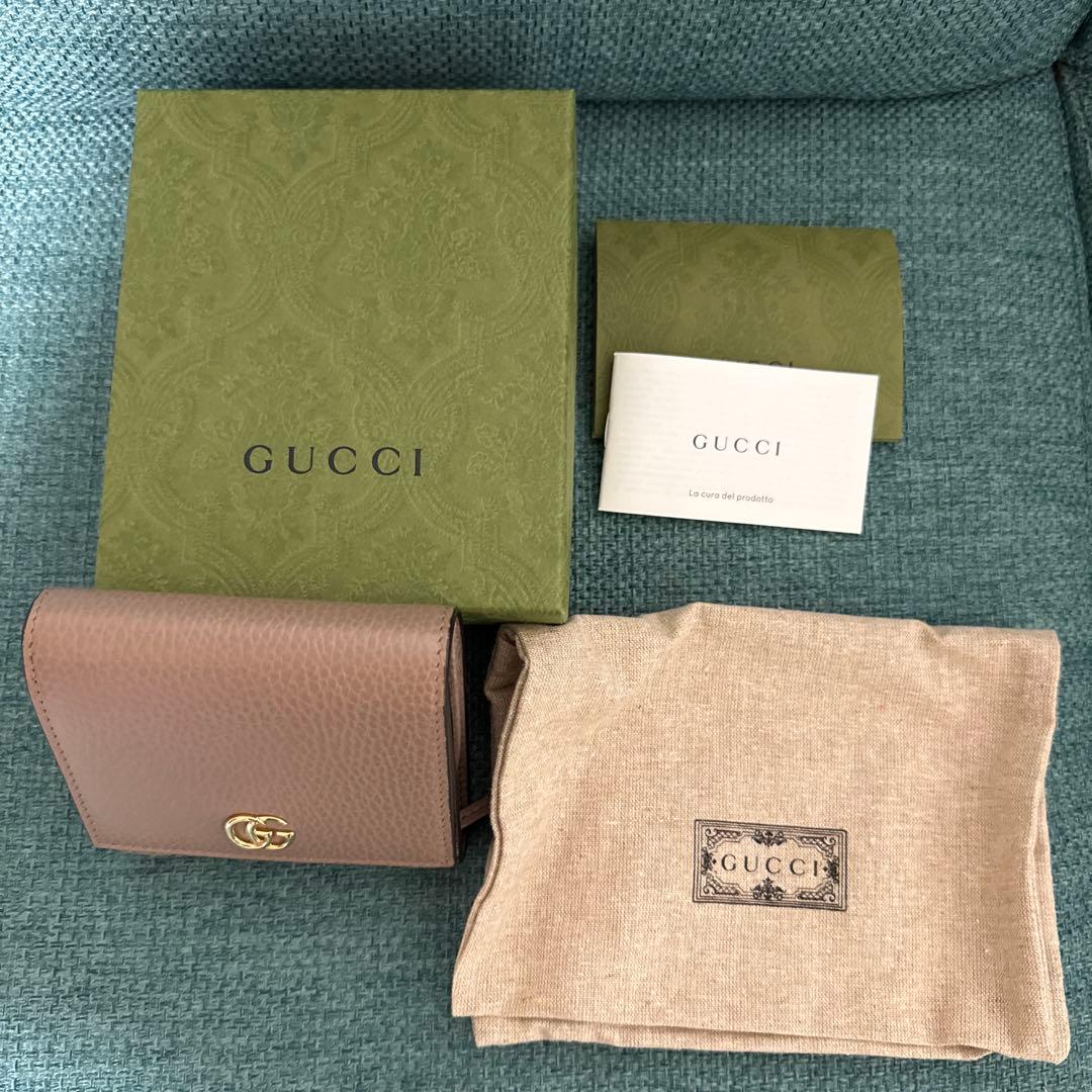 GUCCI折り財布