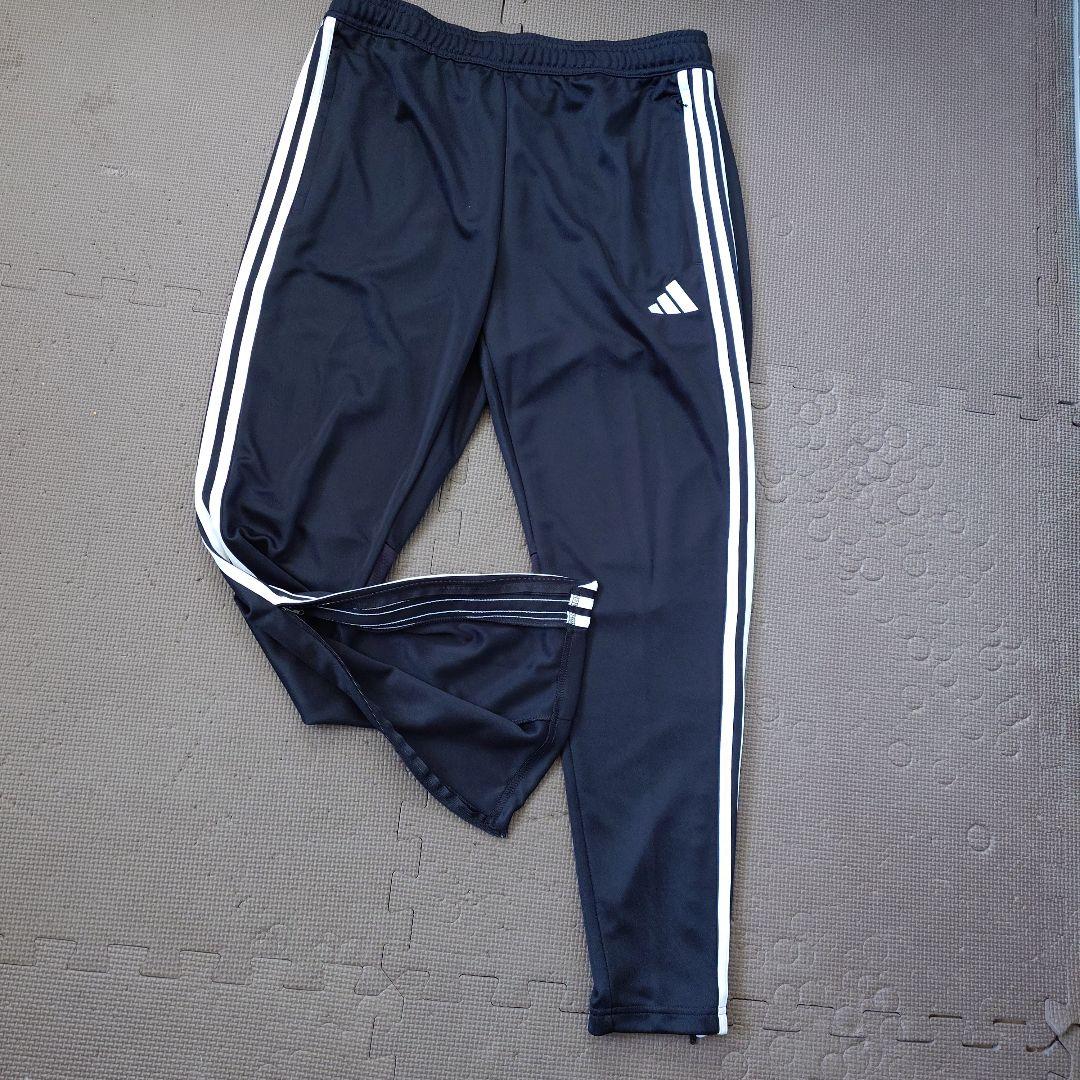 新品 adidas アディダス ジャージ上下 2XL ブラック ホワイトライン