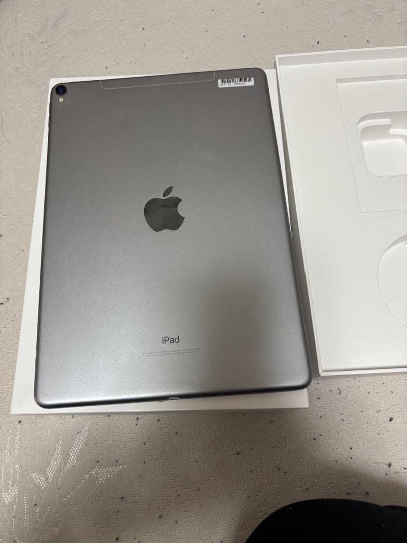 A*a様 し*ぶ様 iPad Pro (10.5インチ) 256GB バッテリー