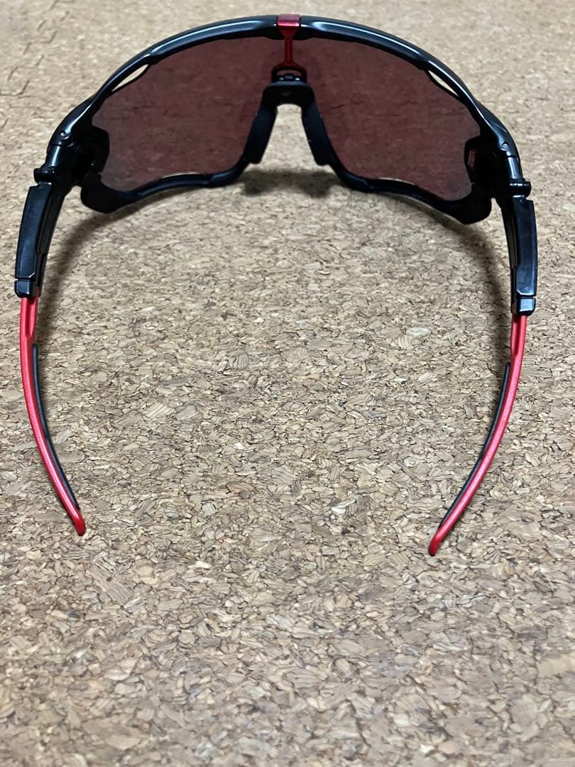 小物 Oakley jawbreaker