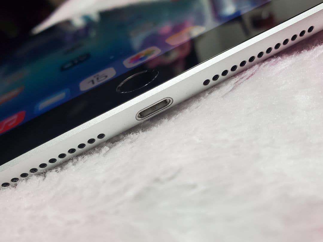 Apple iPad 9世代 wifi+sim free 本体