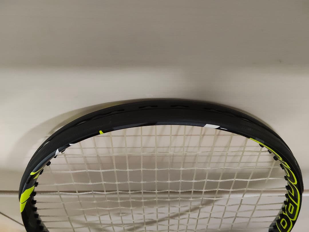 【美品】バボラ Babolat ピュアアエロ Pure aero G2
