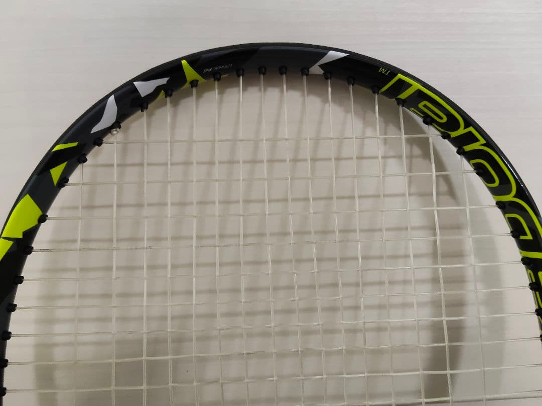 【美品】バボラ Babolat ピュアアエロ Pure aero G2