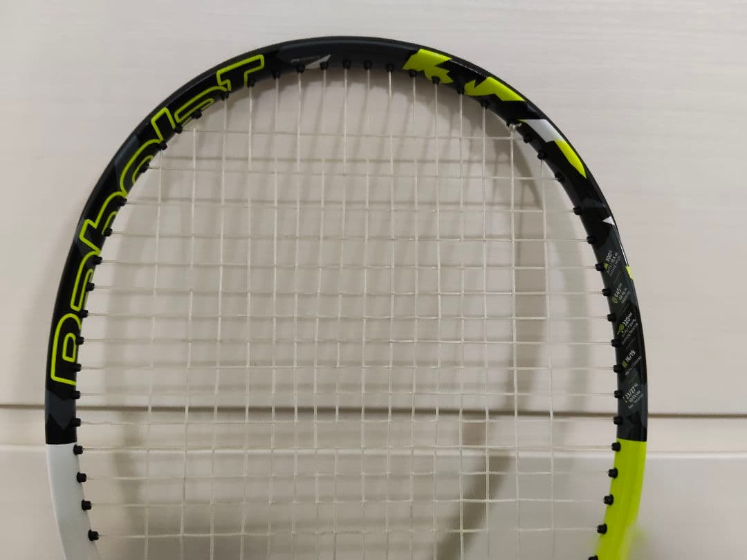 【美品】バボラ Babolat ピュアアエロ Pure aero G2