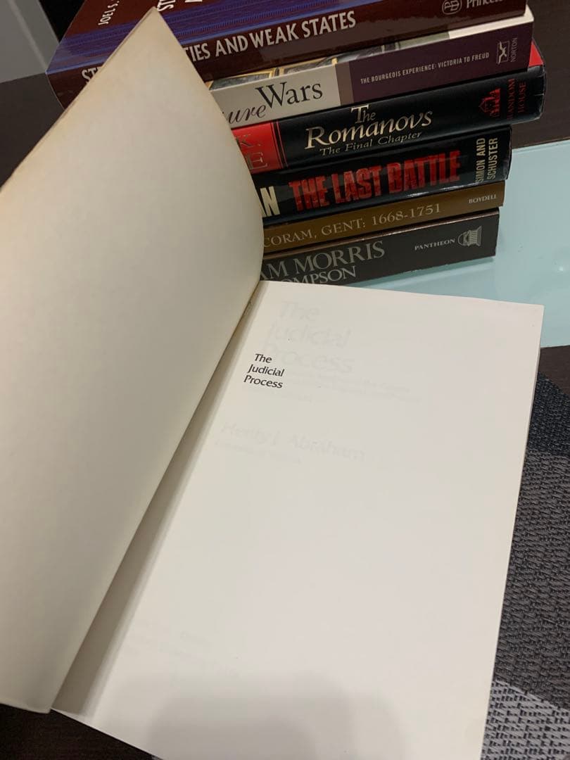 洋書 The Judicial Process Fourth Edition