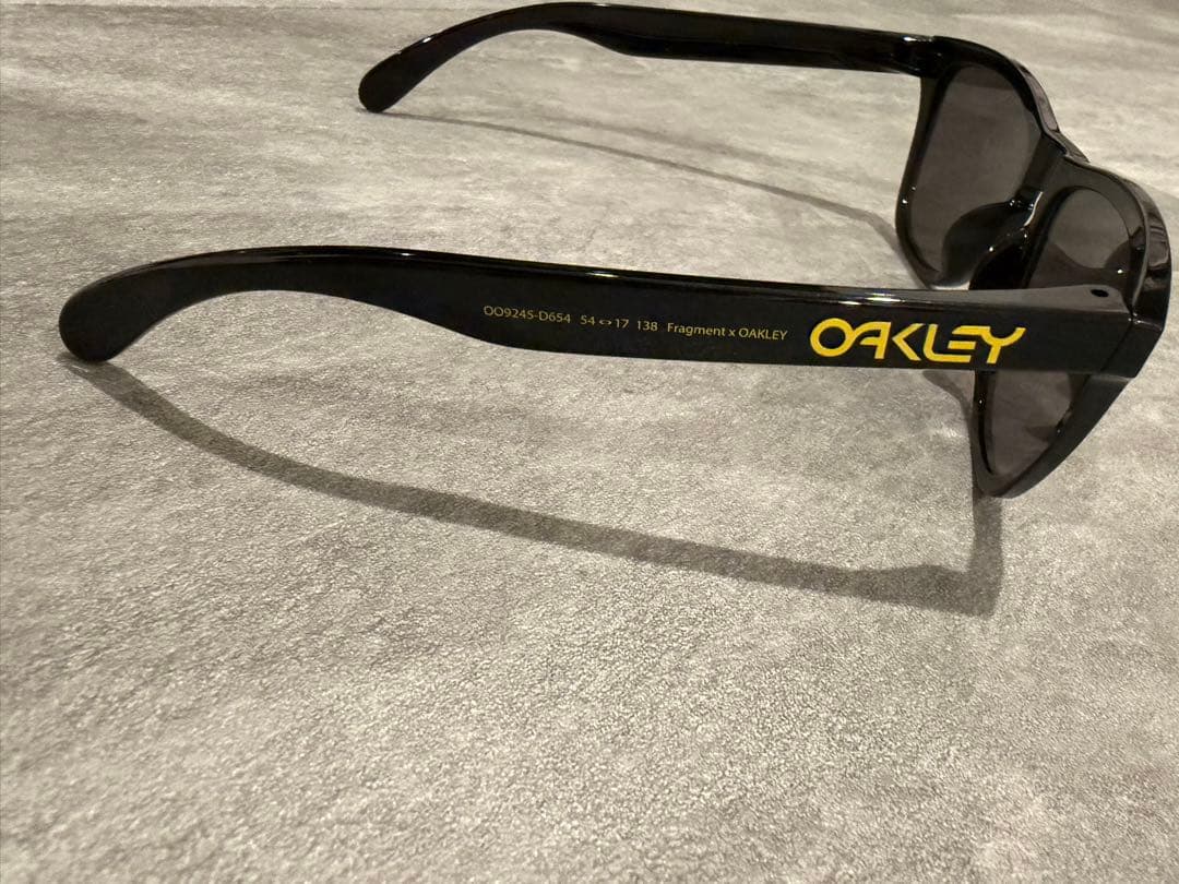 OAKLEY オークリー　× FRAGMENT コラボレーション　サングラス