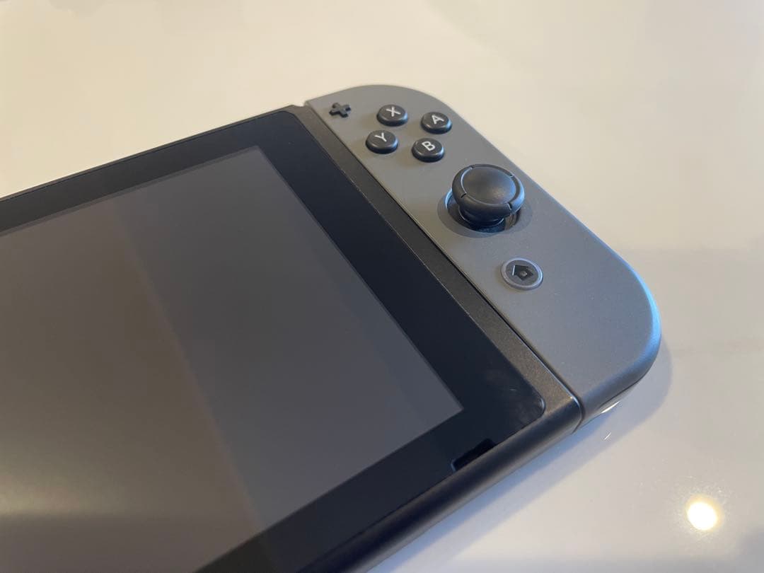 【美品・新モデル】Nintendo Switch グレー 付属品付きSDカード