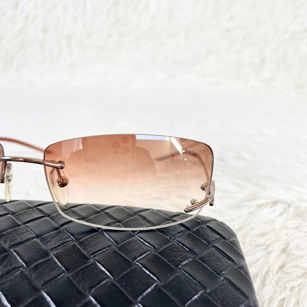 美品　LOEWE　サングラス　SLW123S　ブラウンレンズ　シルバーフレーム