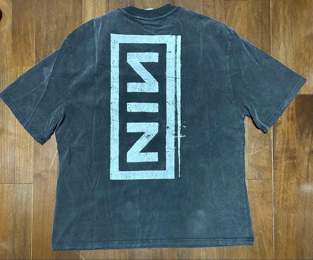 ⭐︎専用⭐︎Saint NIN ロゴ Tシャツ　ナインインチネイルズ　バンドT
