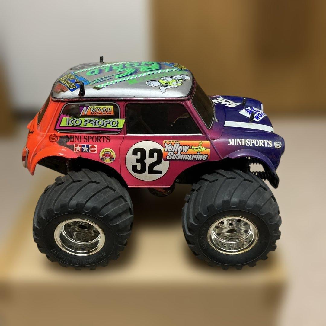 タミヤのワイルドウイリー2だと思います。ラジコンカー