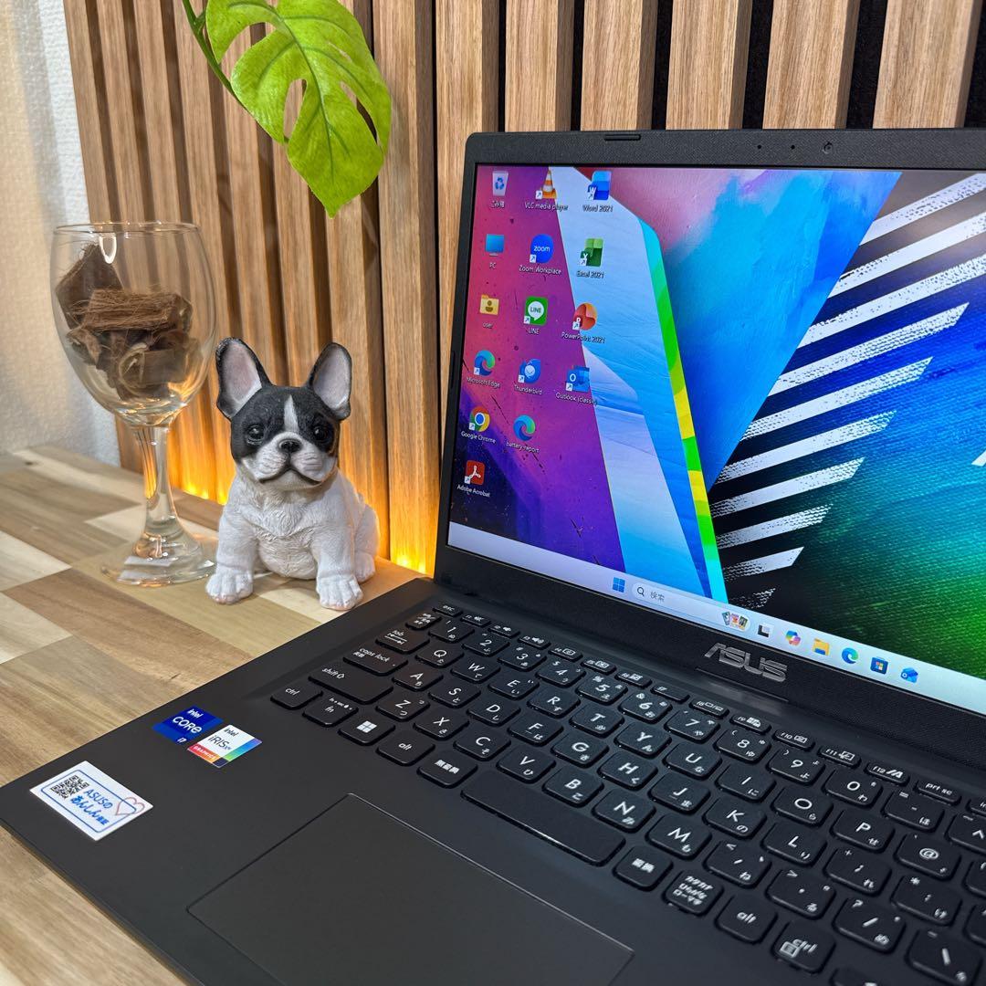 極美品‼️ASUS☘️最高峰i7☘️第11世代☘FHD☘️ノートパソコン☘️オフィス付き
