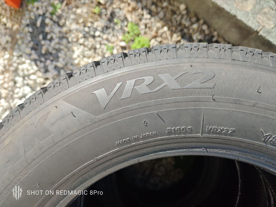 スタッドレスタイヤ VRX2 2本セット 185/65r15