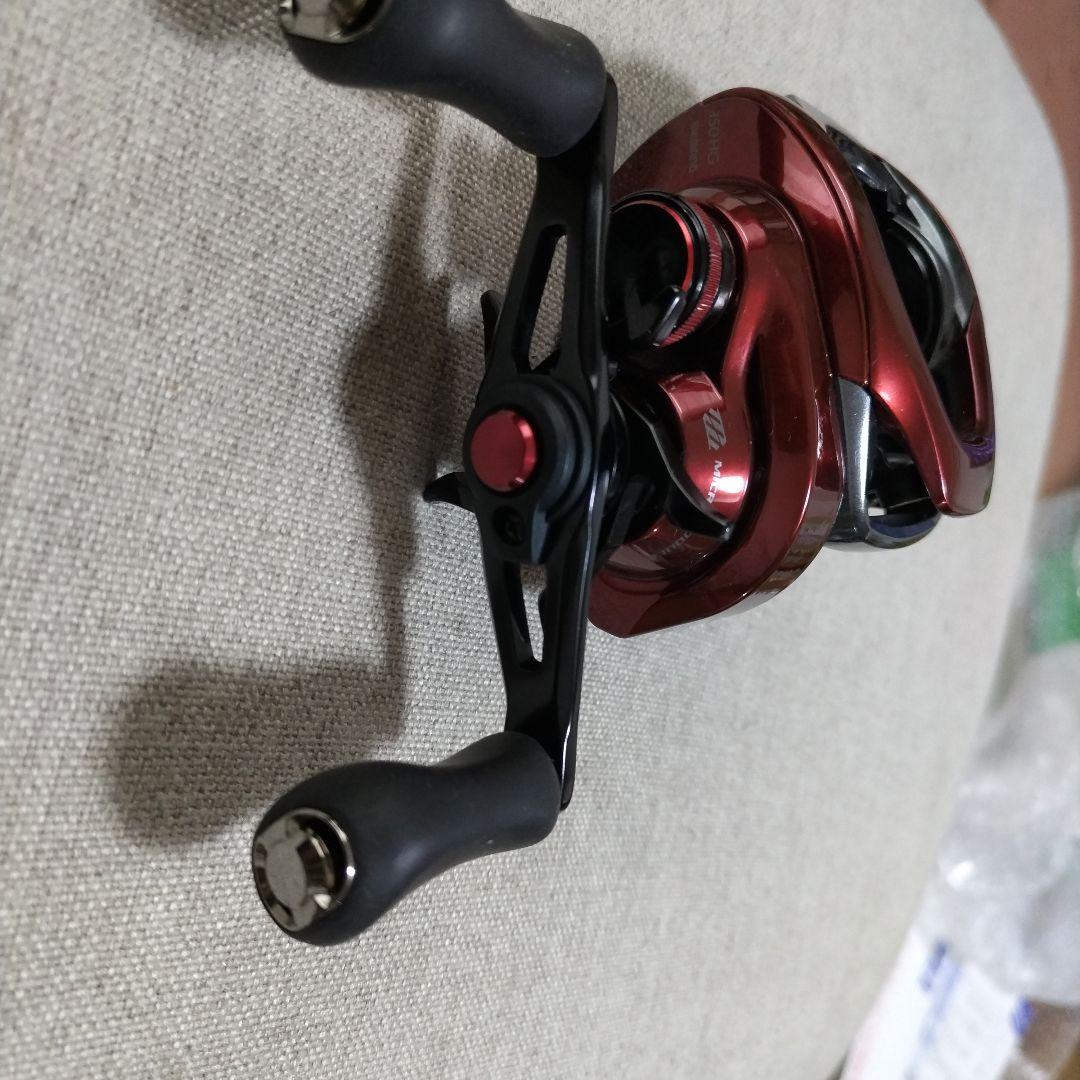 '19スコーピオン MGL150HG右ハイギヤベイトリール レッド