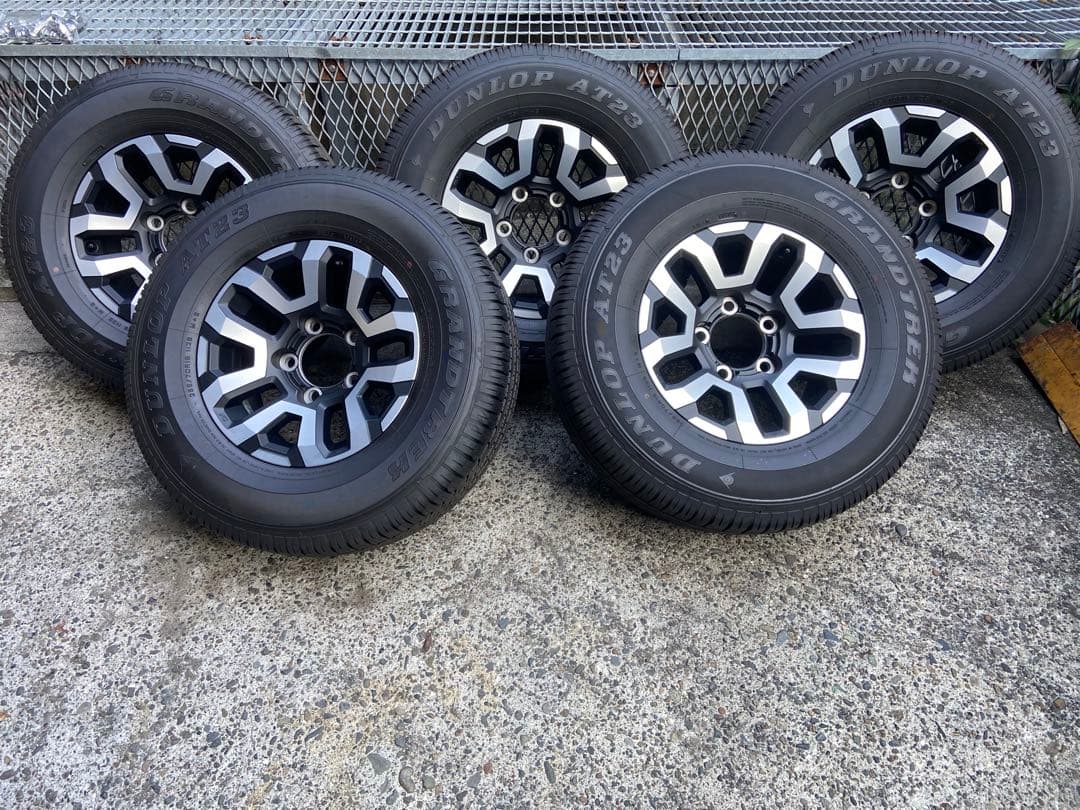 トヨタ ランドクルーザー 70 純正 265/70R16 5本セット
