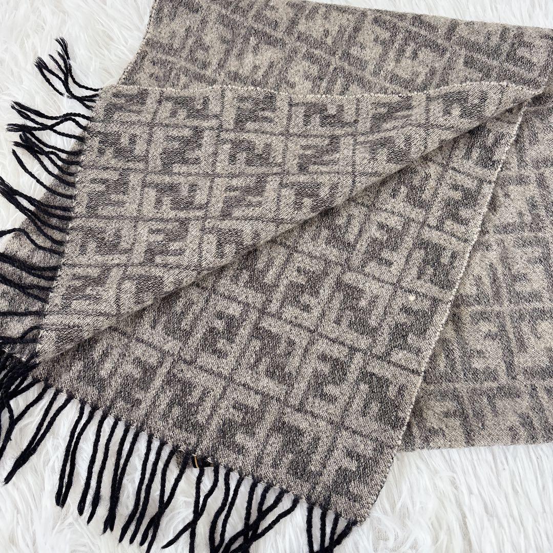 ✨美品✨FENDI フェンディ マフラー ストール ズッカ柄 ウール100%