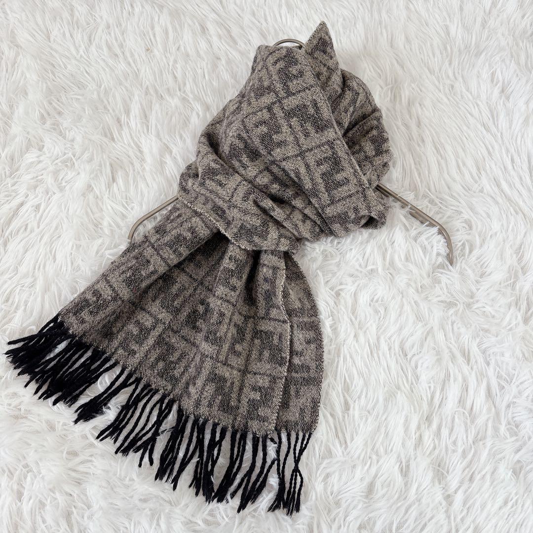 ✨美品✨FENDI フェンディ マフラー ストール ズッカ柄 ウール100%