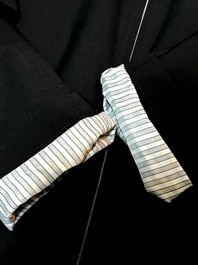 HUGO BOSS 美品　短丈スイングトップ　ブラック ジャケット
