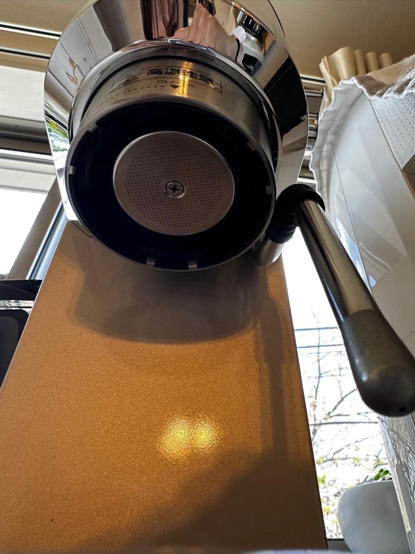 DeLonghi デディカ　アルテ　エスプレッソ　カプチーノメーカー