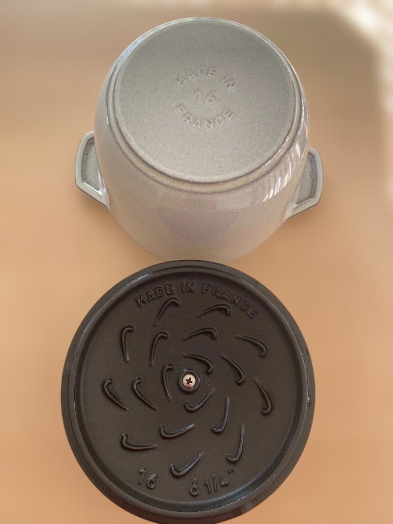 ｙ*ａ様 staubストウブ「ラココットdeGOHANカンパーニュM16cm」