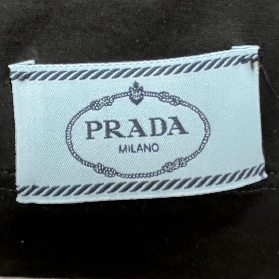 新品未使用品✨プラダ　PRADA 　Ｔシャツ　ブラック ロゴ ピスネーム