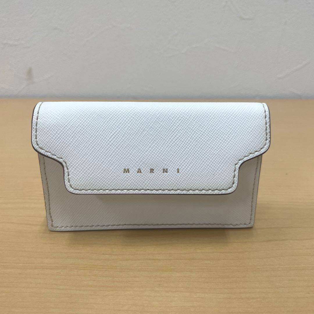 ■ MARNI マルニ ホワイト 名刺入れ カードケース