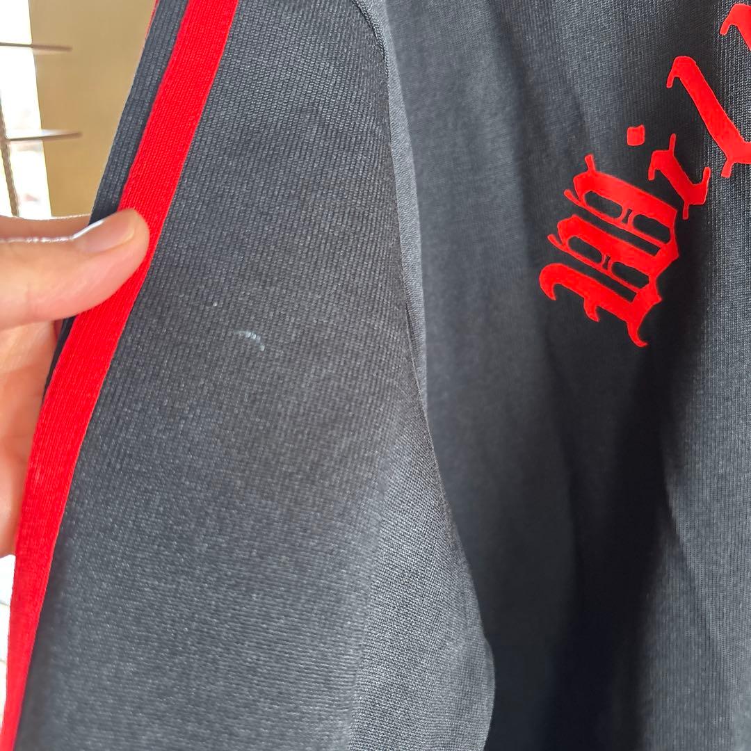 adidas Willy Chavarria Tシャツ 黒/赤