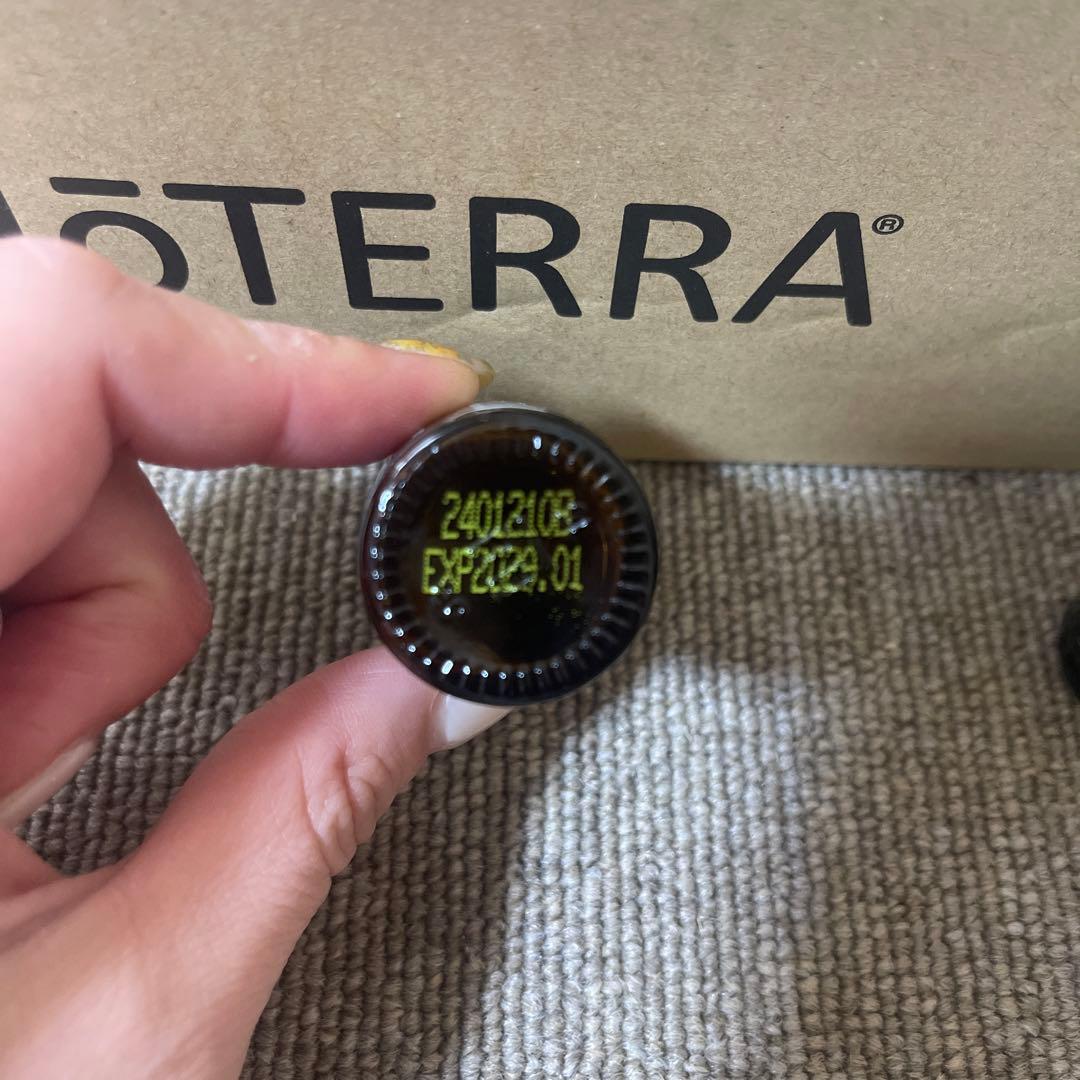 doTERRA ラベンダー　 エッセンシャルオイル 15ml 2本セット