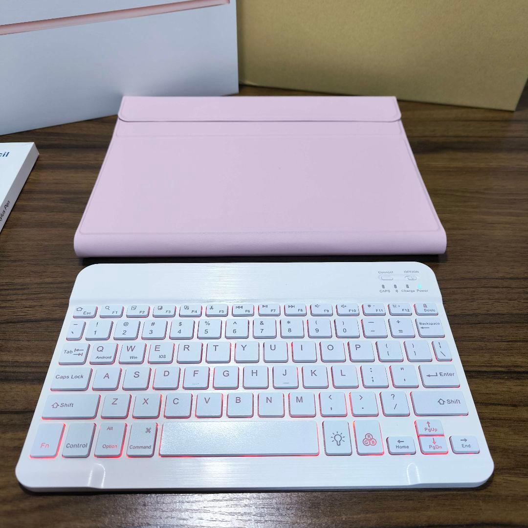 iPad 第7世代 Wi-Fi 128GB ケースとキーボード、タッチペン