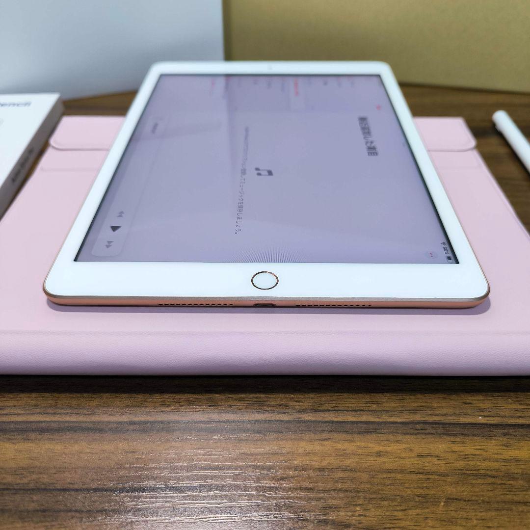 iPad 第7世代 Wi-Fi 128GB ケースとキーボード、タッチペン
