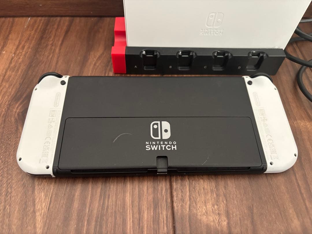 Nintendo Switch 本体 ホワイト/ブラック　動作確認済み