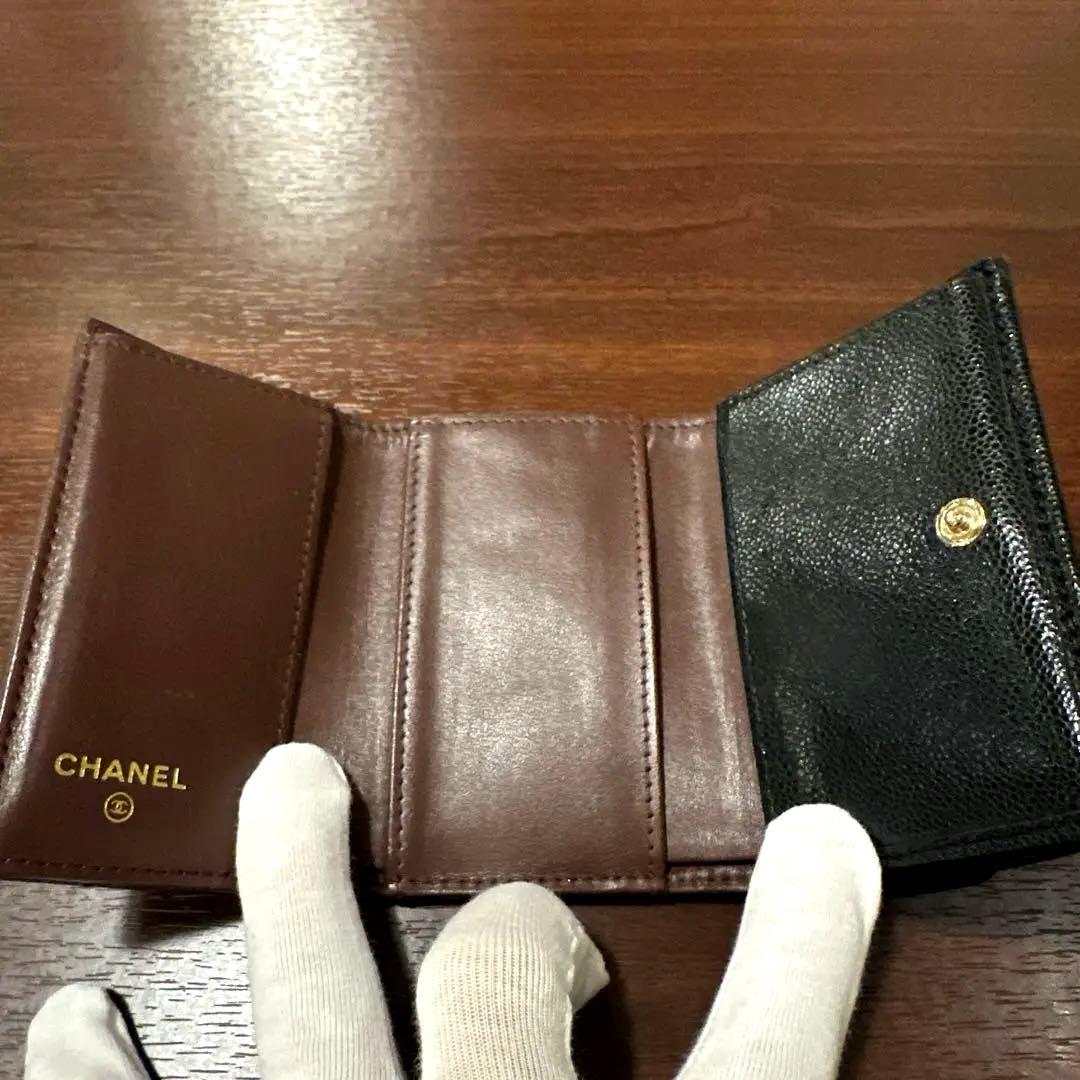 確実正規品❗️CHANEL シャネル　キャビアスキン　コンパクト　三つ折り財布　黒