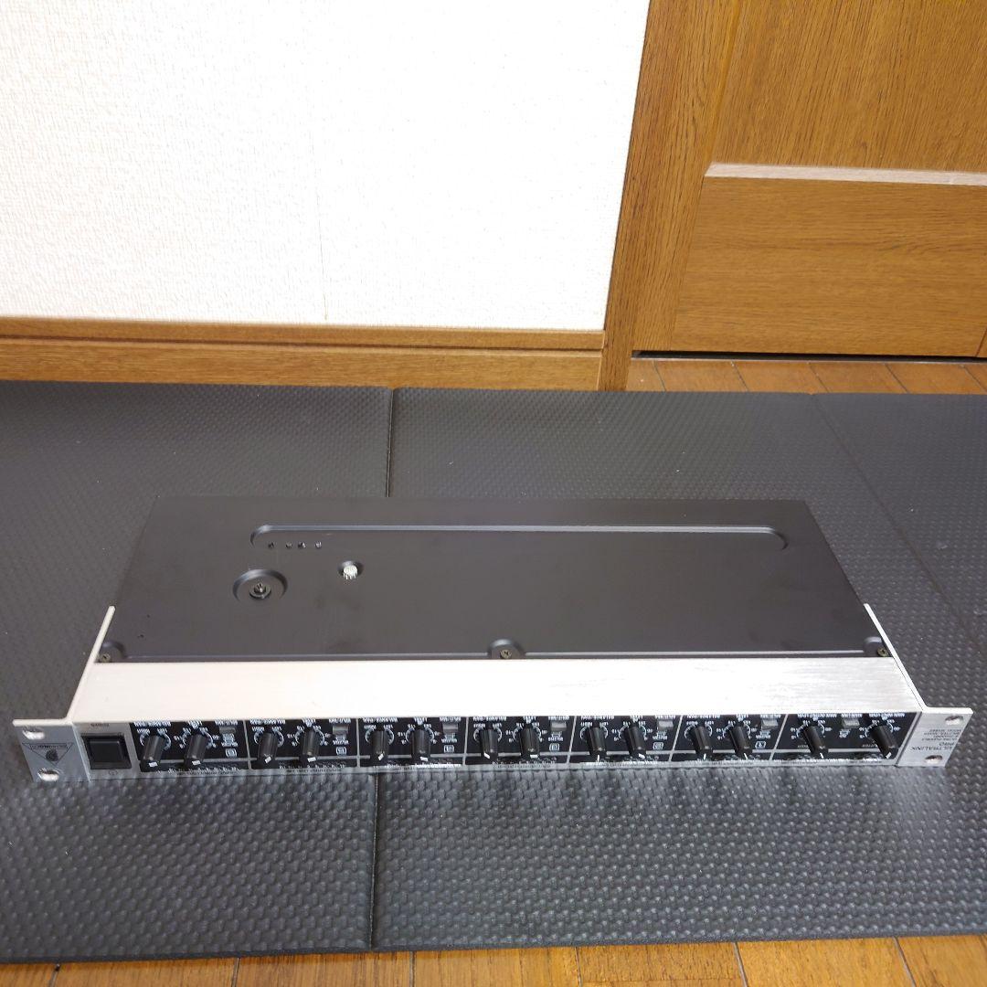 BEHRINGER ULTRALINK PRO MX882スプリッターミキサー②