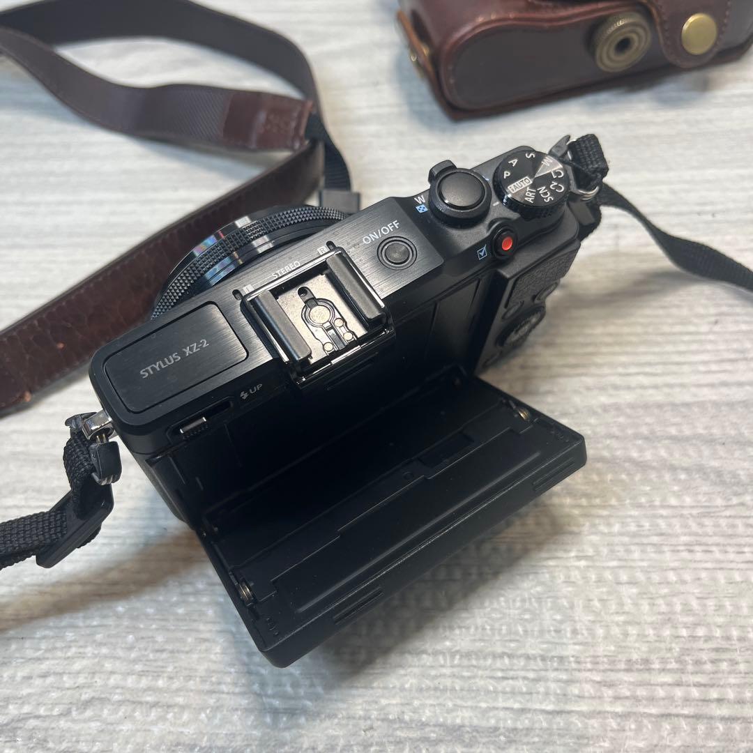 OLYMPUS STYLUS XZ2 コンパクトデジタルカメラ