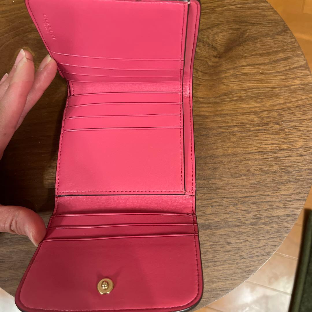 COACH 花柄 三つ折り財布