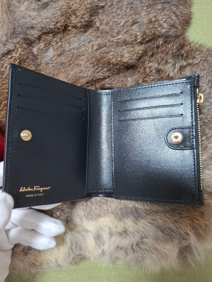 FERRAGAMO フェラガモ　財布 ブラック