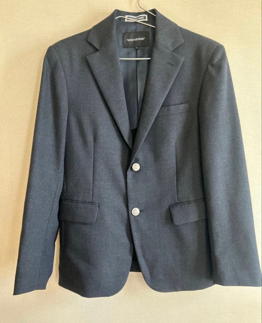 ダークグレー ブレザー上　チェックパンツ下　男子　学生服