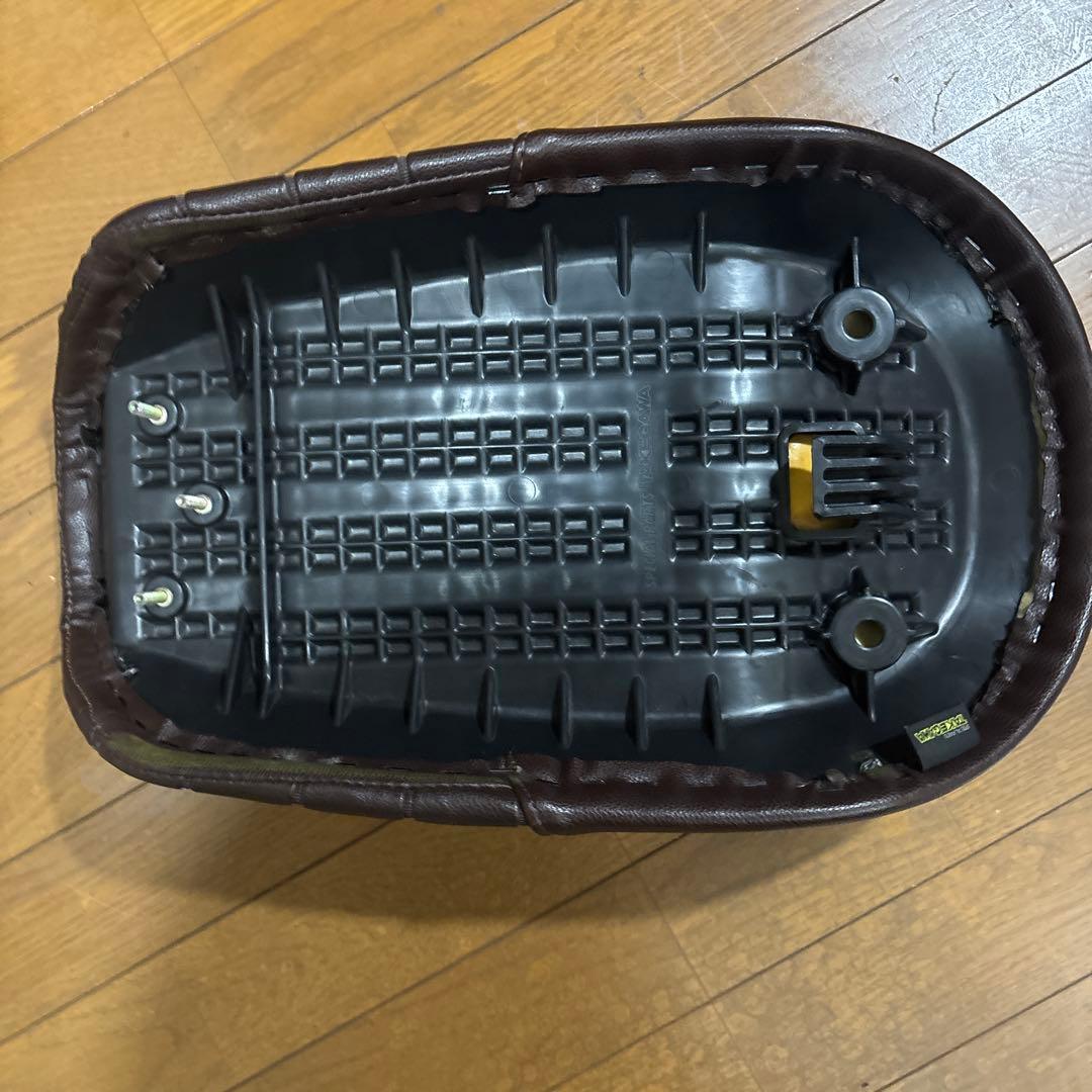 モンキー125 シートタケガワタックロール